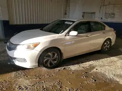 1HGCR2F34HA120634 2017 HONDA ACCORD