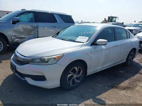 1HGCR2F34HA125056 2017 HONDA ACCORD - Image 2