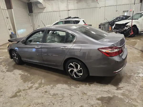 1HGCR2F34HA143542 2017 HONDA ACCORD - Image 2