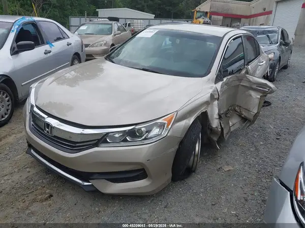 1HGCR2F34HA148126 2017 HONDA ACCORD - Image 2