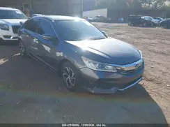 1HGCR2F34HA175925 2017 HONDA ACCORD