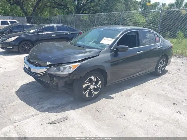 1HGCR2F34HA180476 2017 HONDA ACCORD - Image 2