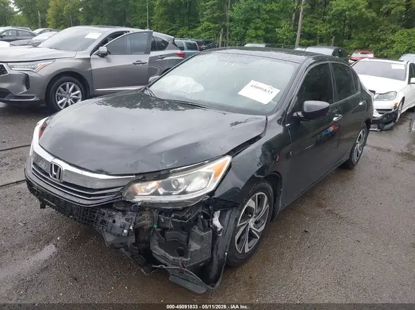 1HGCR2F34HA186035 2017 HONDA ACCORD - Image 2