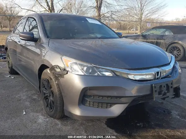 1HGCR2F34HA192370 2017 HONDA ACCORD - Image 1