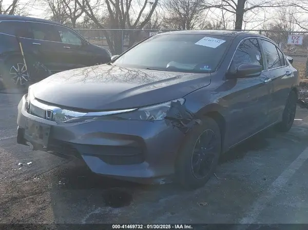 1HGCR2F34HA192370 2017 HONDA ACCORD - Image 2