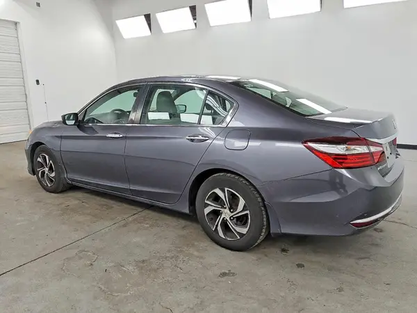 1HGCR2F34HA194152 2017 HONDA ACCORD - Image 2
