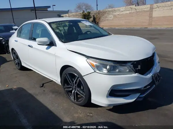 1HGCR2F34HA194975 2017 HONDA ACCORD - Image 1