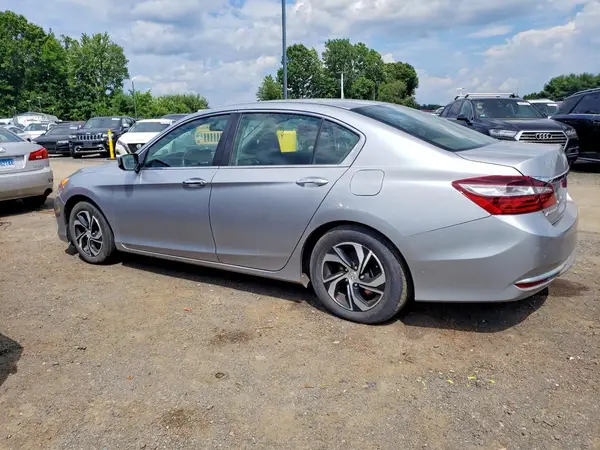 1HGCR2F34HA202590 2017 HONDA ACCORD - Image 2