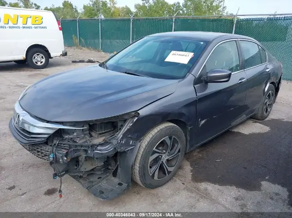 1HGCR2F34HA207367 2017 HONDA ACCORD - Image 2