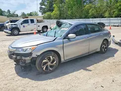 1HGCR2F34HA209863 2017 HONDA ACCORD