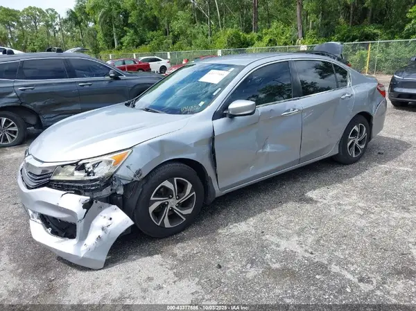 1HGCR2F34HA210298 2017 HONDA ACCORD - Image 2