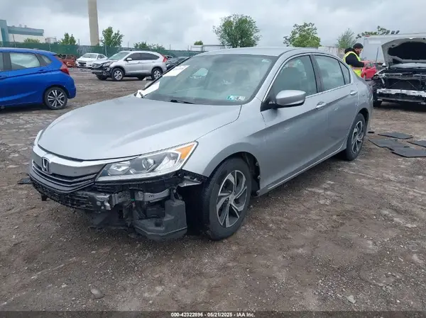 1HGCR2F34HA214271 2017 HONDA ACCORD - Image 2
