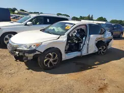 1HGCR2F34HA215419 2017 HONDA ACCORD