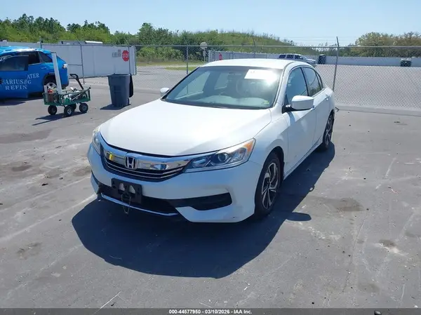 1HGCR2F34HA229207 2017 HONDA ACCORD - Image 2