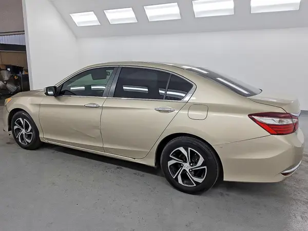 1HGCR2F34HA232981 2017 HONDA ACCORD - Image 2