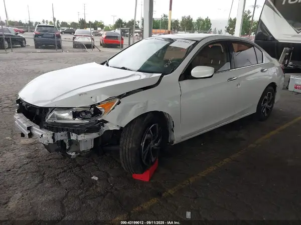 1HGCR2F34HA234763 2017 HONDA ACCORD - Image 2