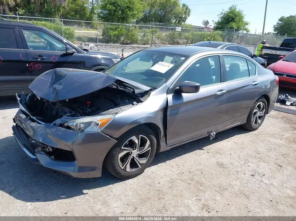 1HGCR2F34HA241308 2017 HONDA ACCORD - Image 2