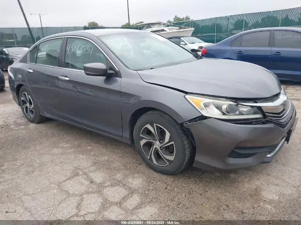 1HGCR2F34HA244497 2017 HONDA ACCORD - Image 1