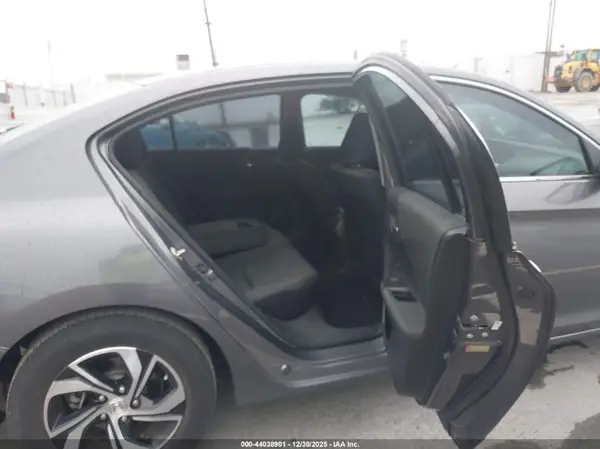 1HGCR2F34HA251112 2017 HONDA ACCORD - Image 8
