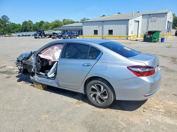 1HGCR2F34HA260683 2017 HONDA ACCORD - Image 2