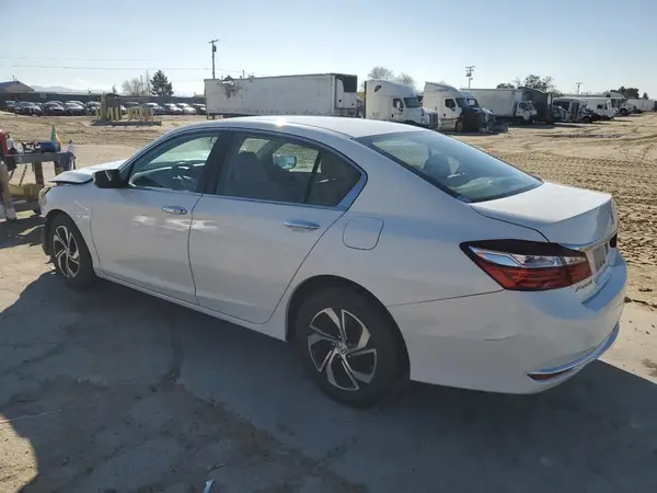 1HGCR2F34HA261333 2017 HONDA ACCORD - Image 2