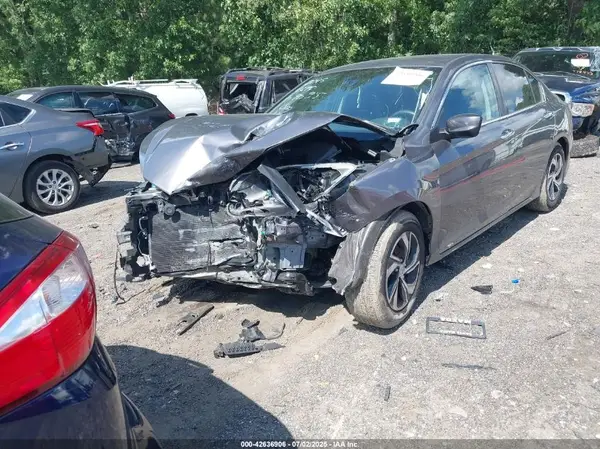 1HGCR2F34HA262045 2017 HONDA ACCORD - Image 2