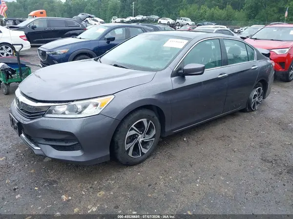 1HGCR2F34HA264085 2017 HONDA ACCORD - Image 2