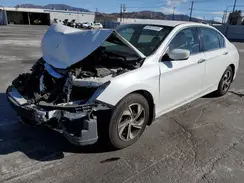 1HGCR2F34HA284031 2017 HONDA ACCORD