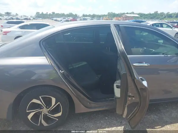 1HGCR2F34HA289391 2017 HONDA ACCORD - Image 8