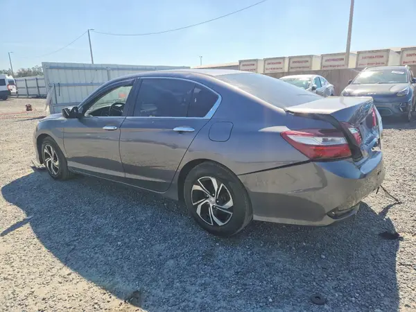 1HGCR2F34HA290556 2017 HONDA ACCORD - Image 2