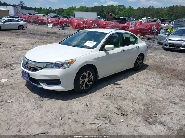 1HGCR2F34HA306979 2017 HONDA ACCORD - Image 2