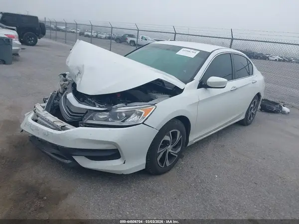 1HGCR2F34HA307002 2017 HONDA ACCORD - Image 2