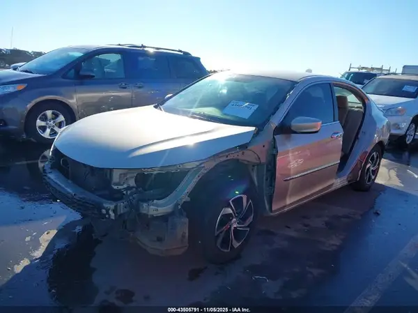 1HGCR2F35GA087089 2016 HONDA ACCORD - Image 2