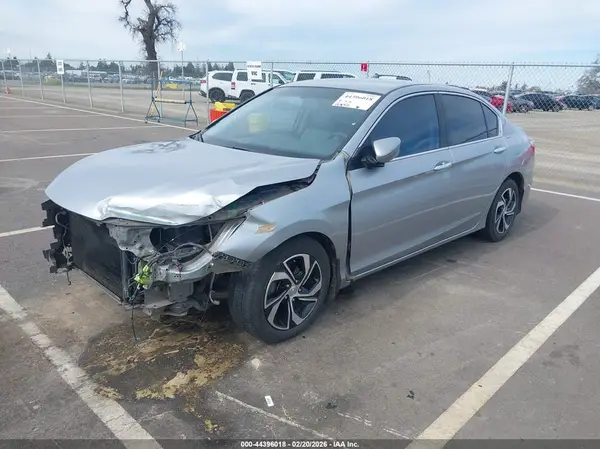 1HGCR2F35GA090932 2016 HONDA ACCORD - Image 2