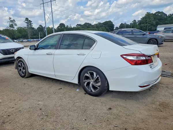1HGCR2F35HA000115 2017 HONDA ACCORD - Image 2