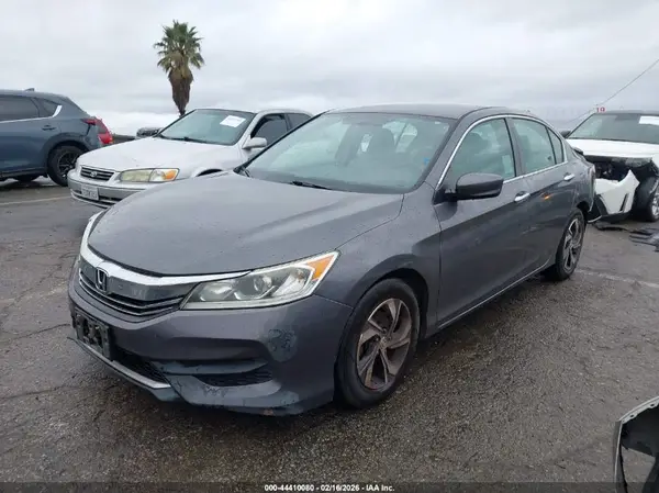 1HGCR2F35HA054336 2017 HONDA ACCORD - Image 2