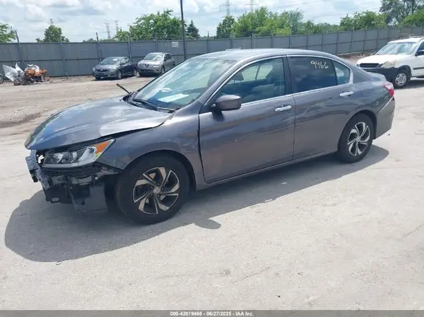 1HGCR2F35HA075185 2017 HONDA ACCORD - Image 2
