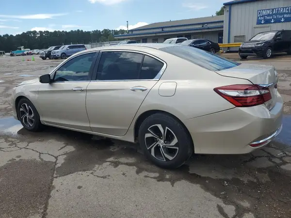 1HGCR2F35HA075428 2017 HONDA ACCORD - Image 2