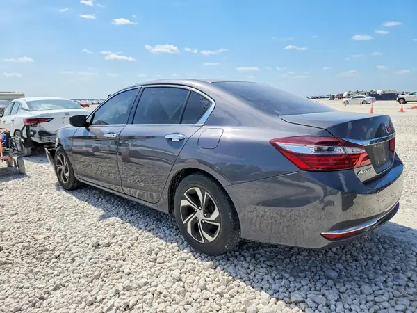 1HGCR2F35HA076918 2017 HONDA ACCORD - Image 2
