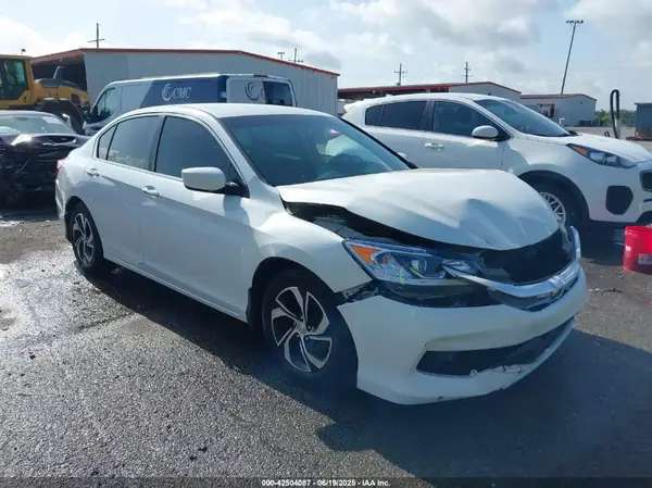 1HGCR2F35HA079883 2017 HONDA ACCORD - Image 1