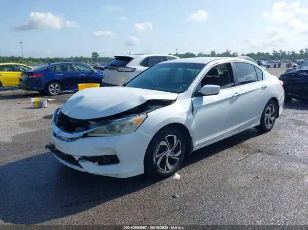 1HGCR2F35HA079883 2017 HONDA ACCORD - Image 2