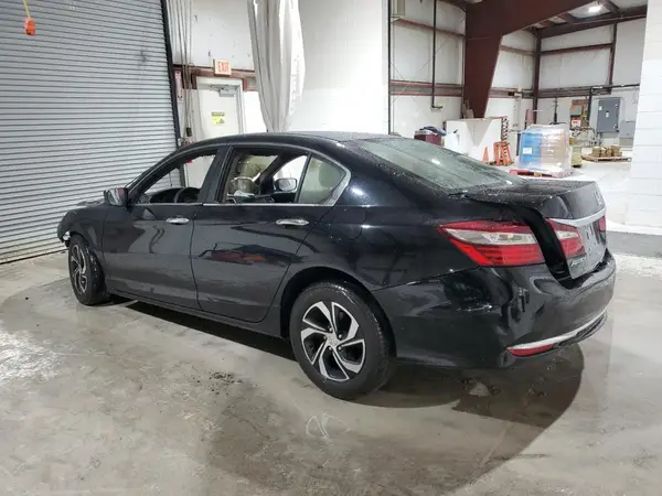 1HGCR2F35HA080483 2017 HONDA ACCORD - Image 2