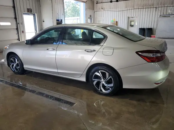 1HGCR2F35HA086588 2017 HONDA ACCORD - Image 2