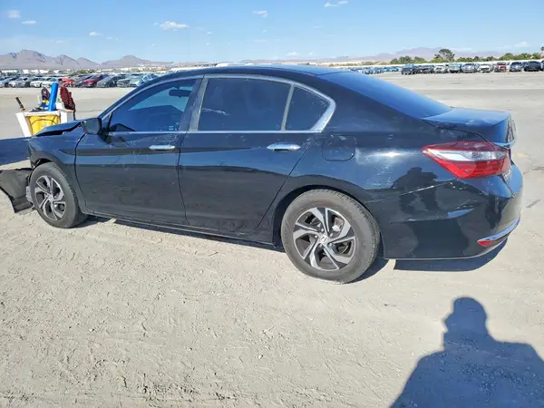 1HGCR2F35HA130492 2017 HONDA ACCORD - Image 2