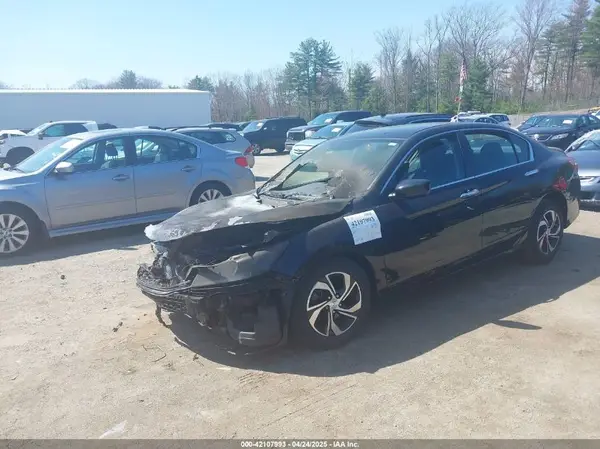 1HGCR2F35HA135823 2017 HONDA ACCORD - Image 2