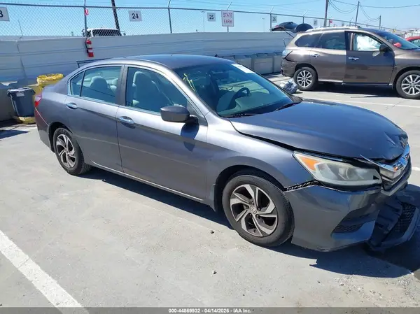 1HGCR2F35HA139497 2017 HONDA ACCORD - Image 1