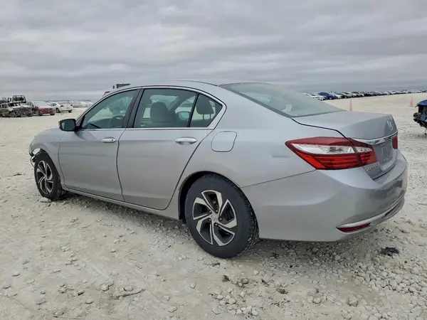 1HGCR2F35HA165064 2017 HONDA ACCORD - Image 2