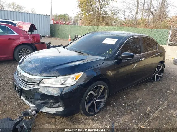 1HGCR2F35HA167641 2017 HONDA ACCORD - Image 2
