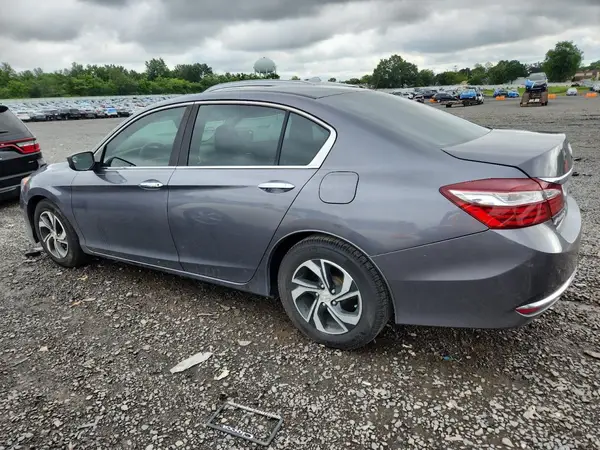 1HGCR2F35HA187467 2017 HONDA ACCORD - Image 2