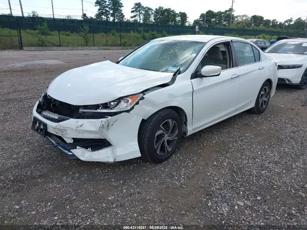 1HGCR2F35HA197657 2017 HONDA ACCORD - Image 2